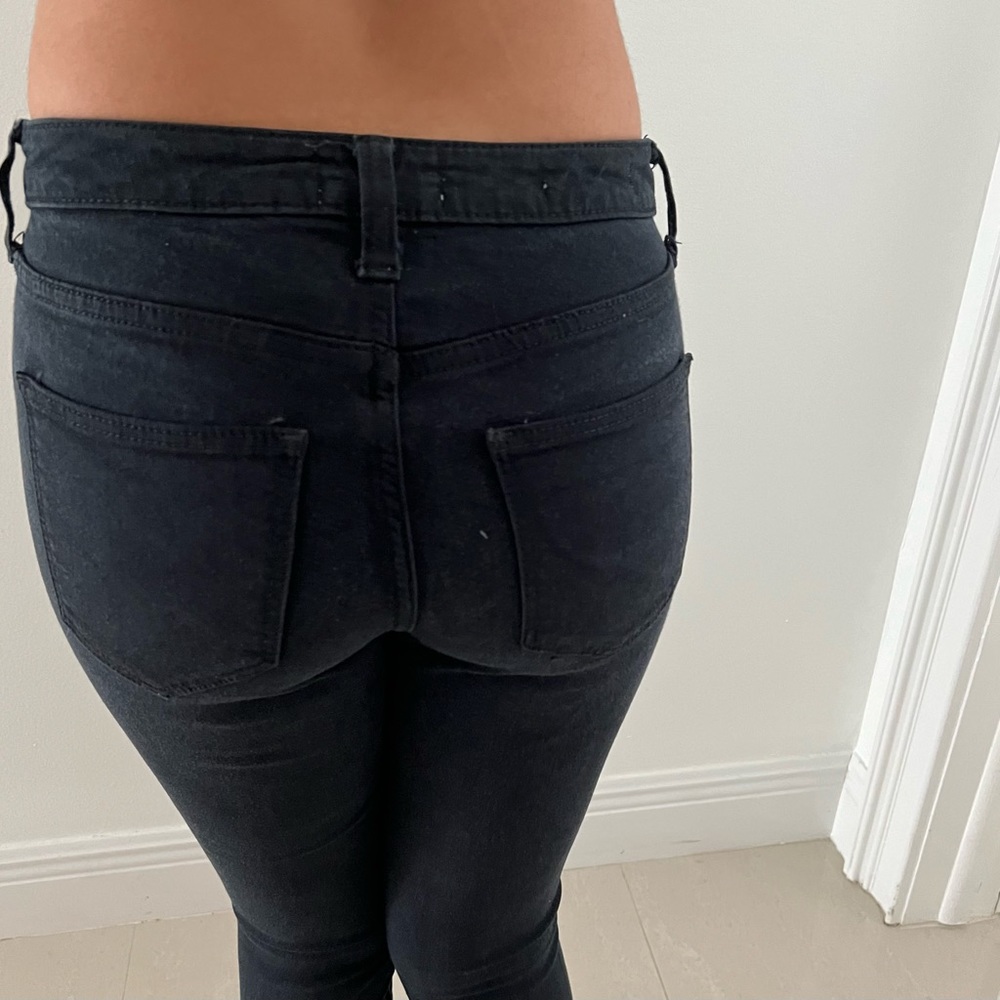 Universal Thread Jeans - Picture 3 of 4